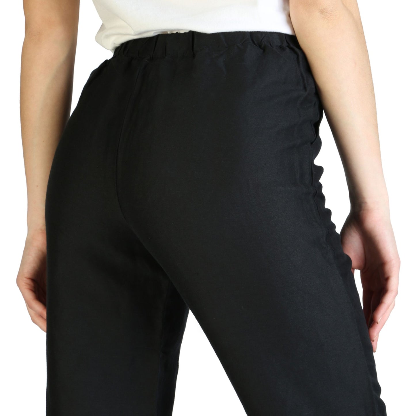 Armani Exchange Pikad püksid