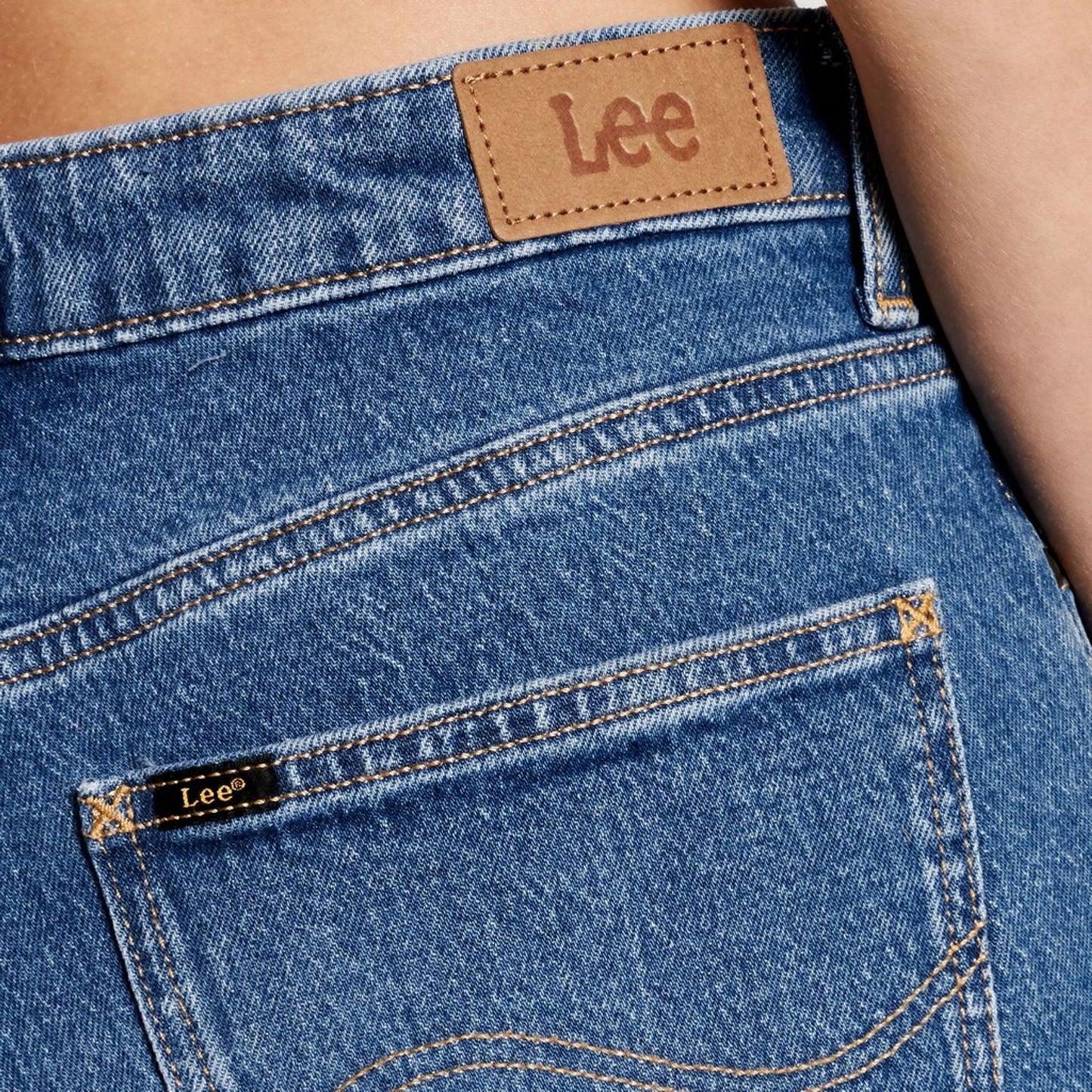 Lee Teksad