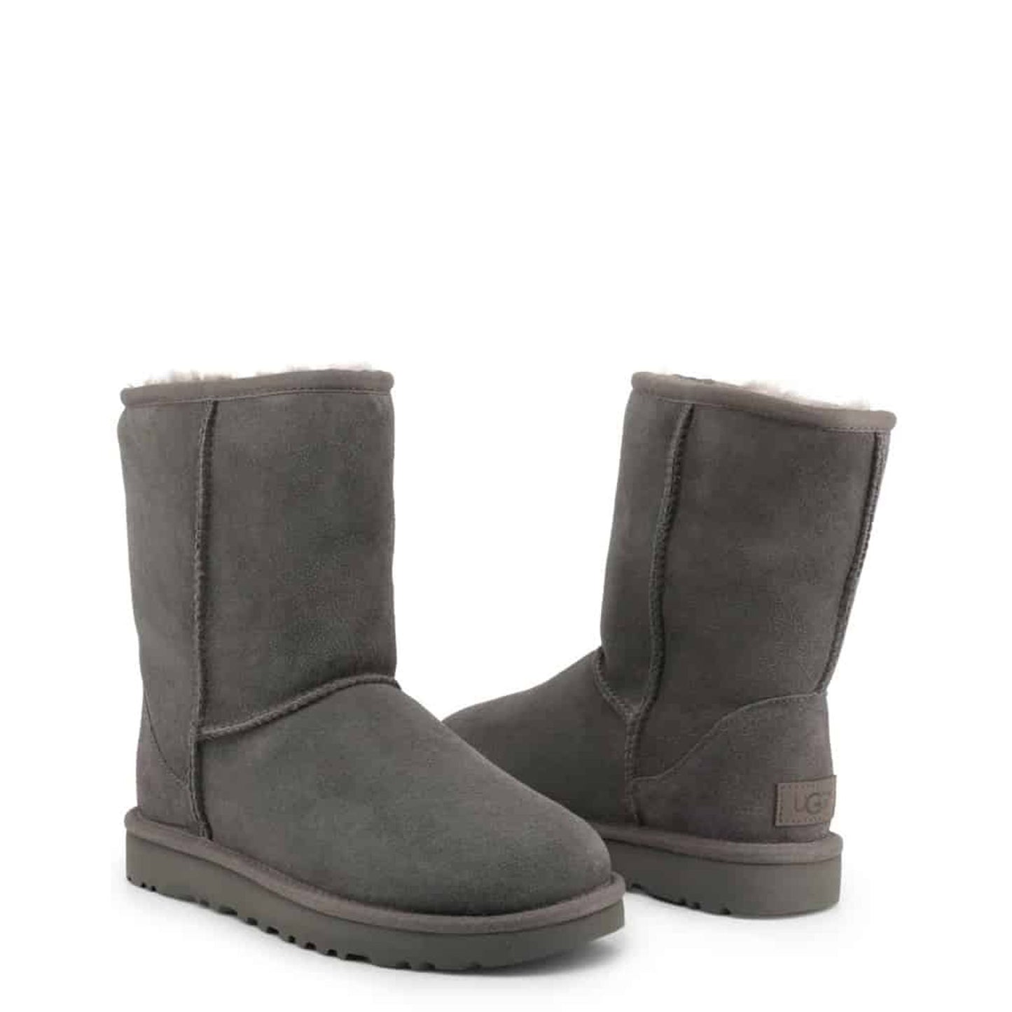 UGG Classic short II saapad